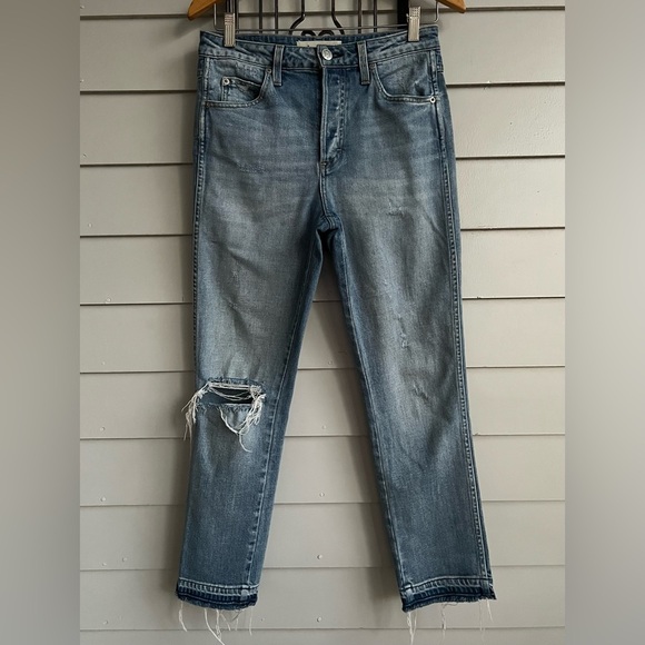 AMO Babe Trippin' Distressed Raw Hem Button Fly Denim Jeans Size 28 - Picture 1 of 12